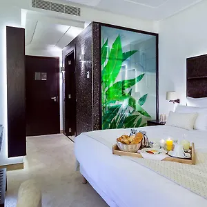 Hotel Business